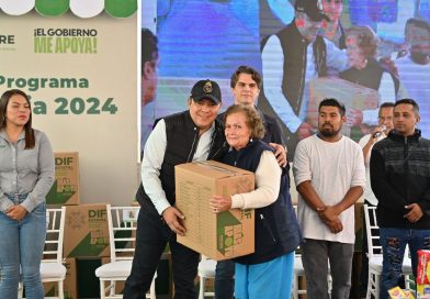 RICARDO GALLARDO ENTREGA SEGURIDAD ALIMENTARIA A FAMILIAS DE LA GENERAL I. MARTÍNEZ